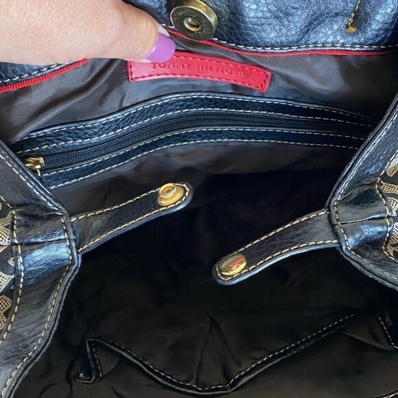 Tommy Hilfige Monogram Shoulder Bag - Picture 8 of 8